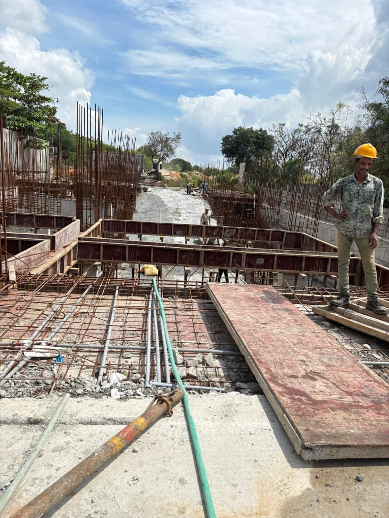 Construction phase 1 — Column casting